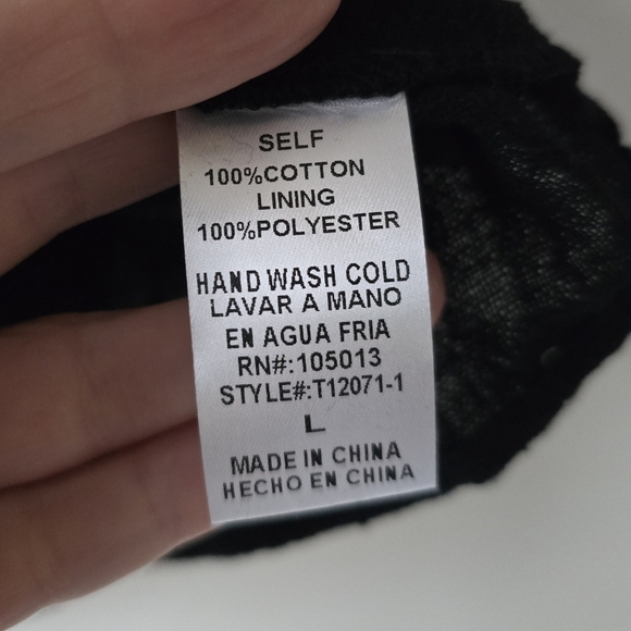 NWT Savanna Jane Embroidered Smocked Tank Top Large - Picture 7 of 8